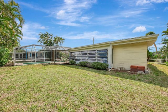 201 LYONS BAY ROAD, Nokomis, FL 34275