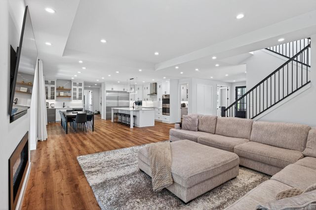 5717 W 68th Street, Edina, MN 55439
