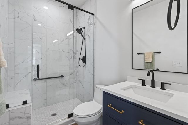 5717 W 68th Street, Edina, MN 55439