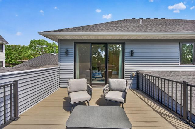 5717 W 68th Street, Edina, MN 55439