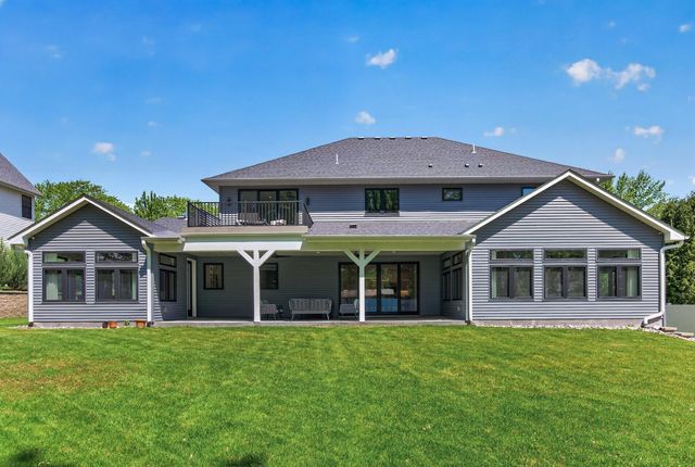 5717 W 68th Street, Edina, MN 55439