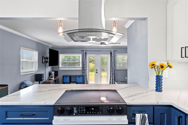 824 61ST AVENUE NE, St Petersburg, FL 33703