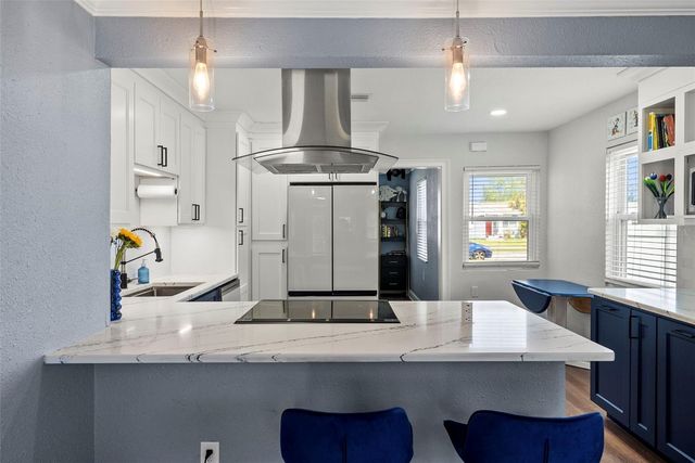 824 61ST AVENUE NE, St Petersburg, FL 33703