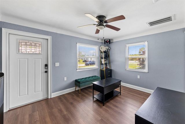 824 61ST AVENUE NE, St Petersburg, FL 33703