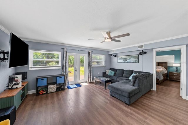 824 61ST AVENUE NE, St Petersburg, FL 33703