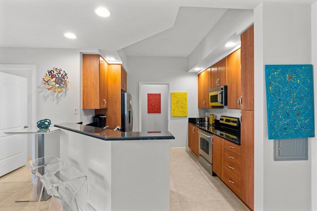 801 S Olive Avenue 1417, West Palm Beach, FL 33401