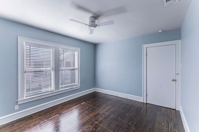 2914 E Edmond, Waco, TX 76707