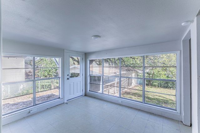 2914 E Edmond, Waco, TX 76707