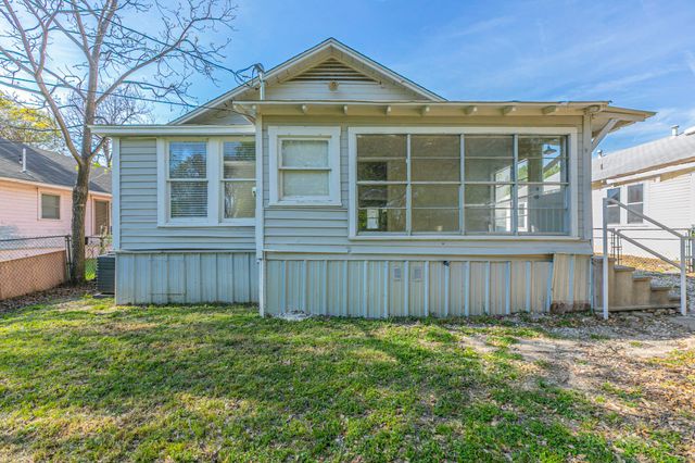 2914 E Edmond, Waco, TX 76707
