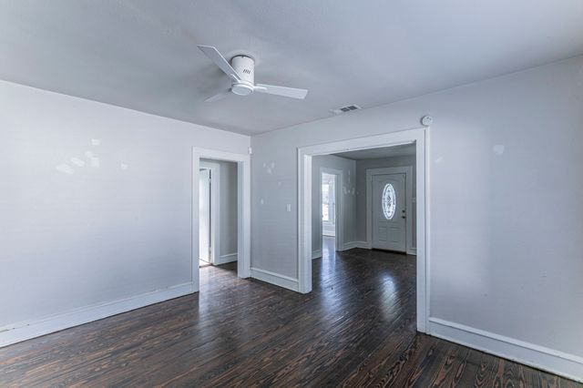 2914 E Edmond, Waco, TX 76707