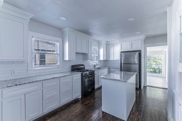 2914 E Edmond, Waco, TX 76707