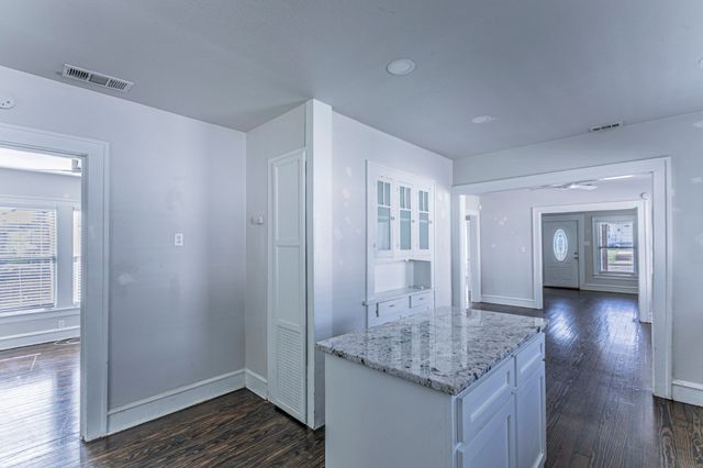 2914 E Edmond, Waco, TX 76707