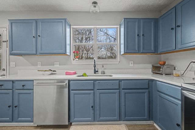 2537 Oak Forest Dr, Antioch, TN 37013