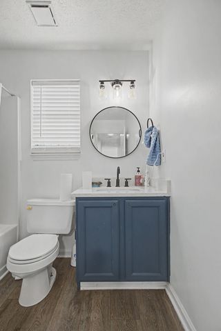 2537 Oak Forest Dr, Antioch, TN 37013