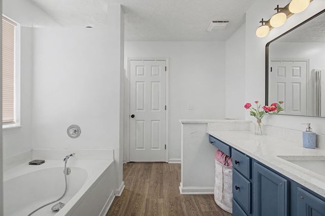 2537 Oak Forest Dr, Antioch, TN 37013