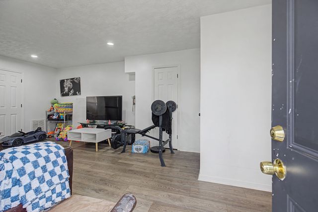 2537 Oak Forest Dr, Antioch, TN 37013