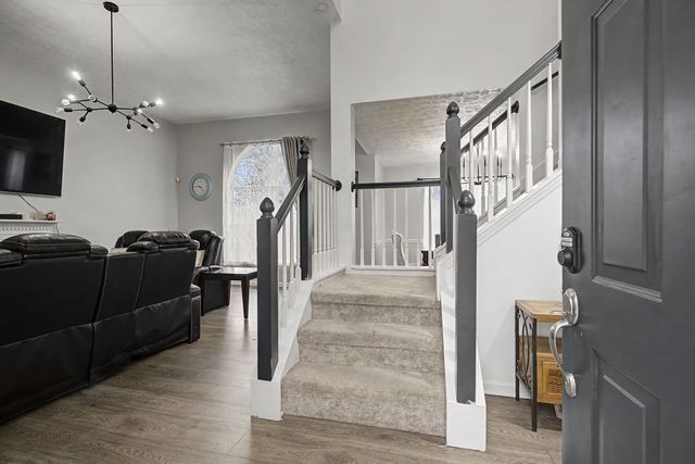 2537 Oak Forest Dr, Antioch, TN 37013