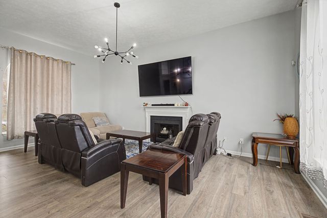 2537 Oak Forest Dr, Antioch, TN 37013