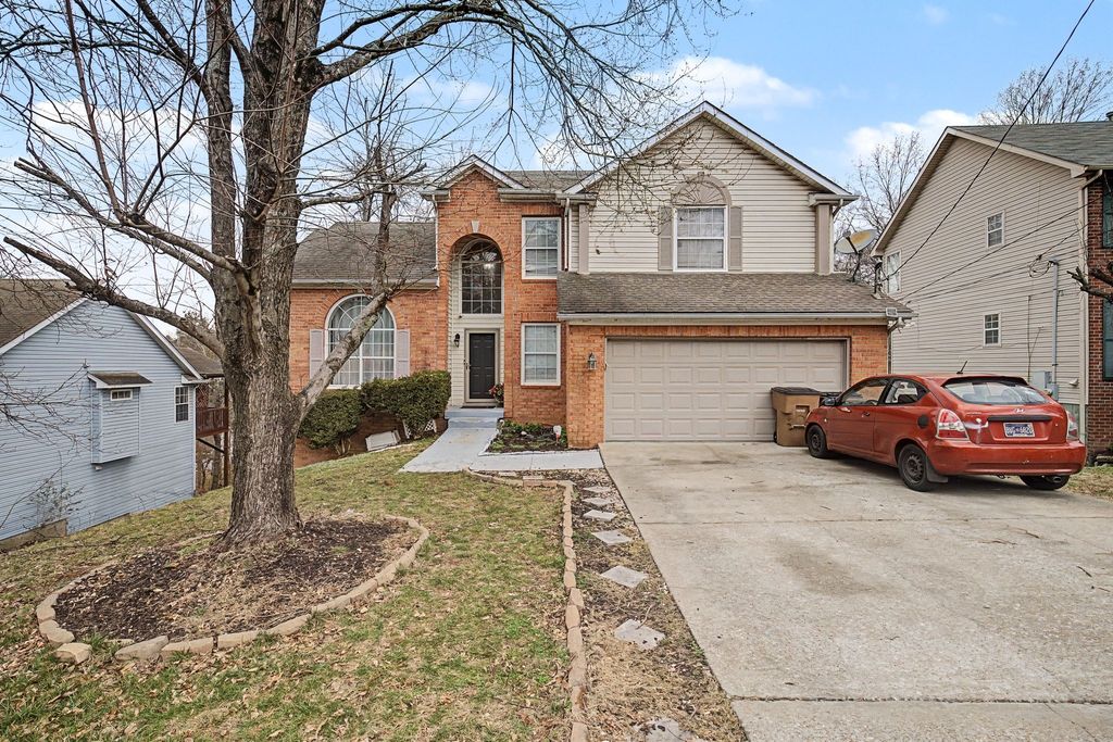 2537 Oak Forest Dr, Antioch, TN 37013