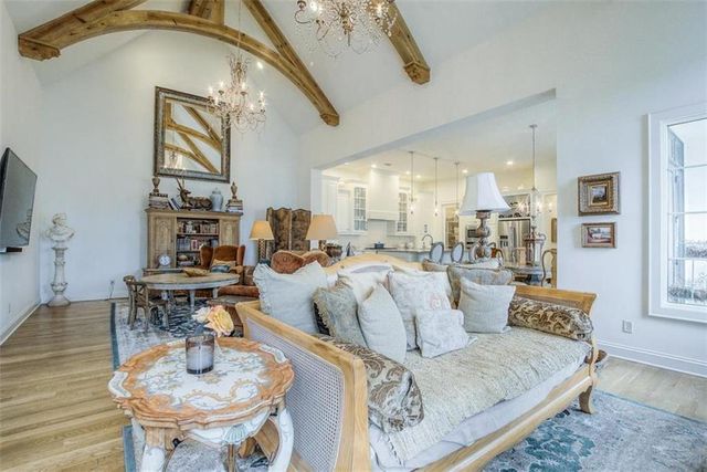 9320 Rosewood Drive, Prairie Village, KS 66207