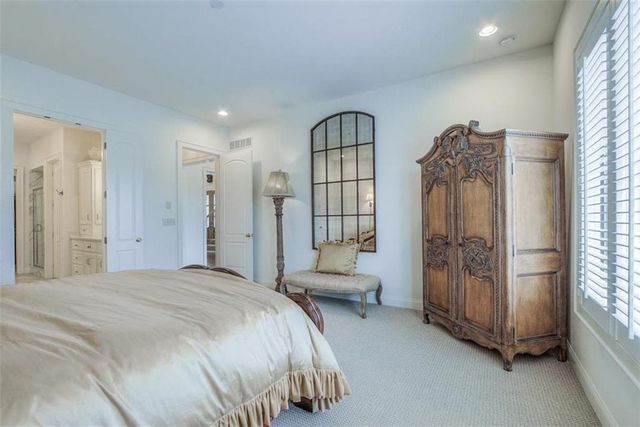 9320 Rosewood Drive, Prairie Village, KS 66207