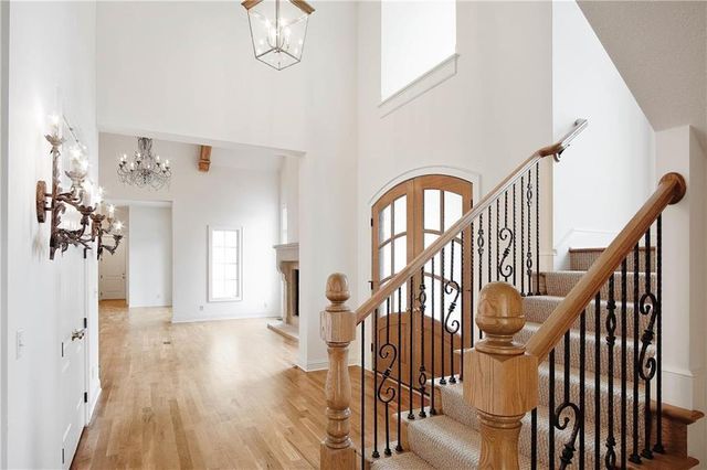 9320 Rosewood Drive, Prairie Village, KS 66207
