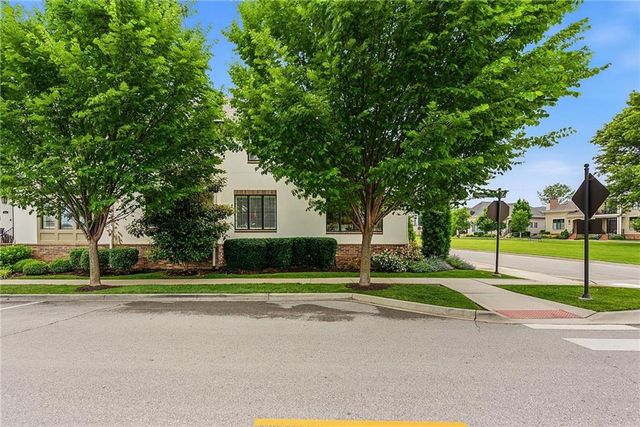 9320 Rosewood Drive, Prairie Village, KS 66207