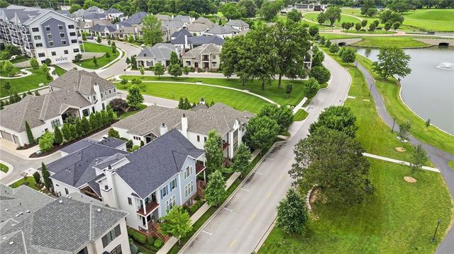 9320 Rosewood Drive, Prairie Village, KS 66207
