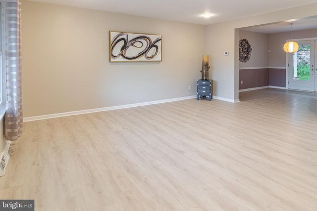 1588 WILLIAMS RD, Abington, PA 19001