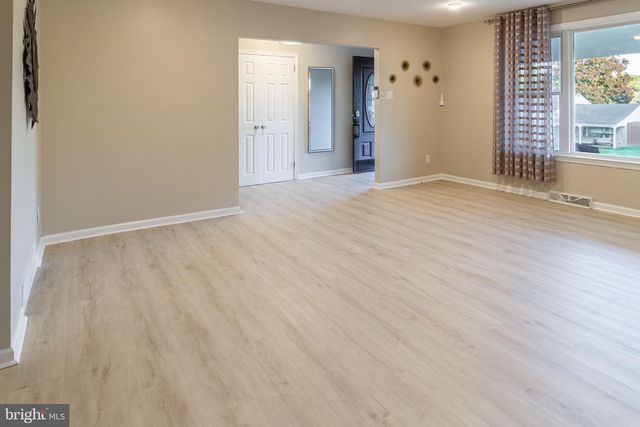 1588 WILLIAMS RD, Abington, PA 19001