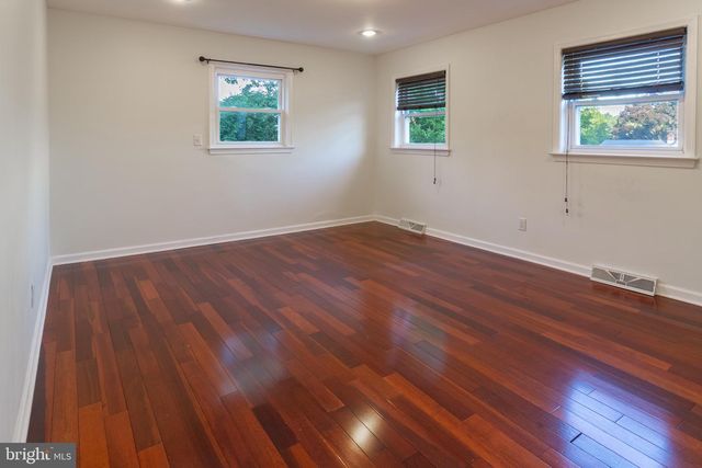 1588 WILLIAMS RD, Abington, PA 19001