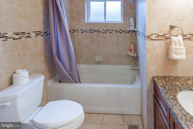 1588 WILLIAMS RD, Abington, PA 19001