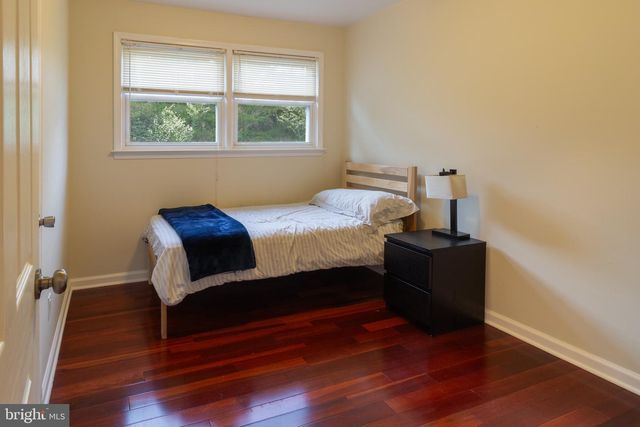 1588 WILLIAMS RD, Abington, PA 19001