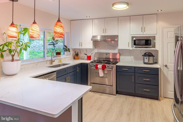 1588 WILLIAMS RD, Abington, PA 19001