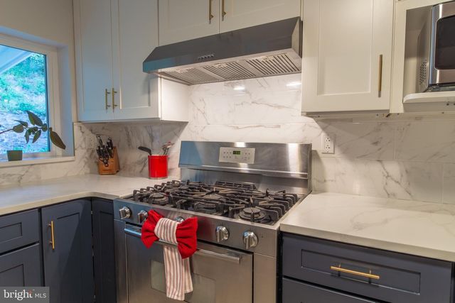 1588 WILLIAMS RD, Abington, PA 19001