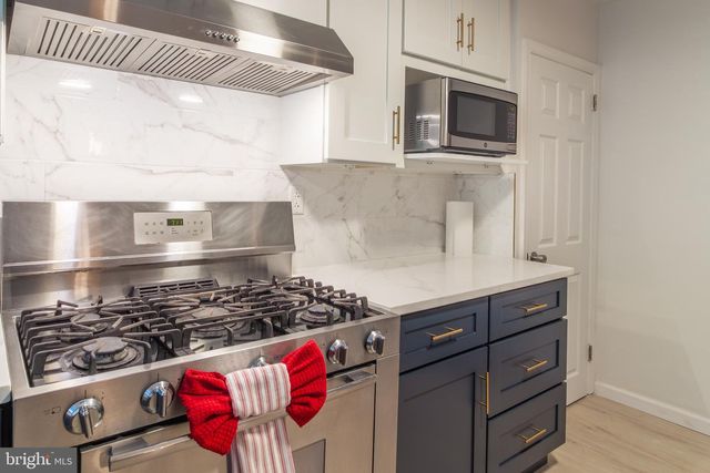 1588 WILLIAMS RD, Abington, PA 19001