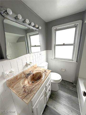 17312 Glendale Avenue, Cleveland, OH 44128