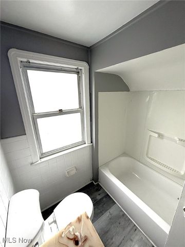 17312 Glendale Avenue, Cleveland, OH 44128