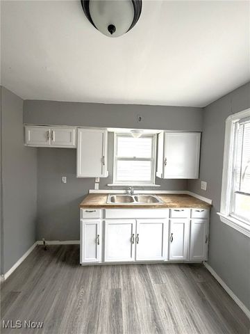 17312 Glendale Avenue, Cleveland, OH 44128