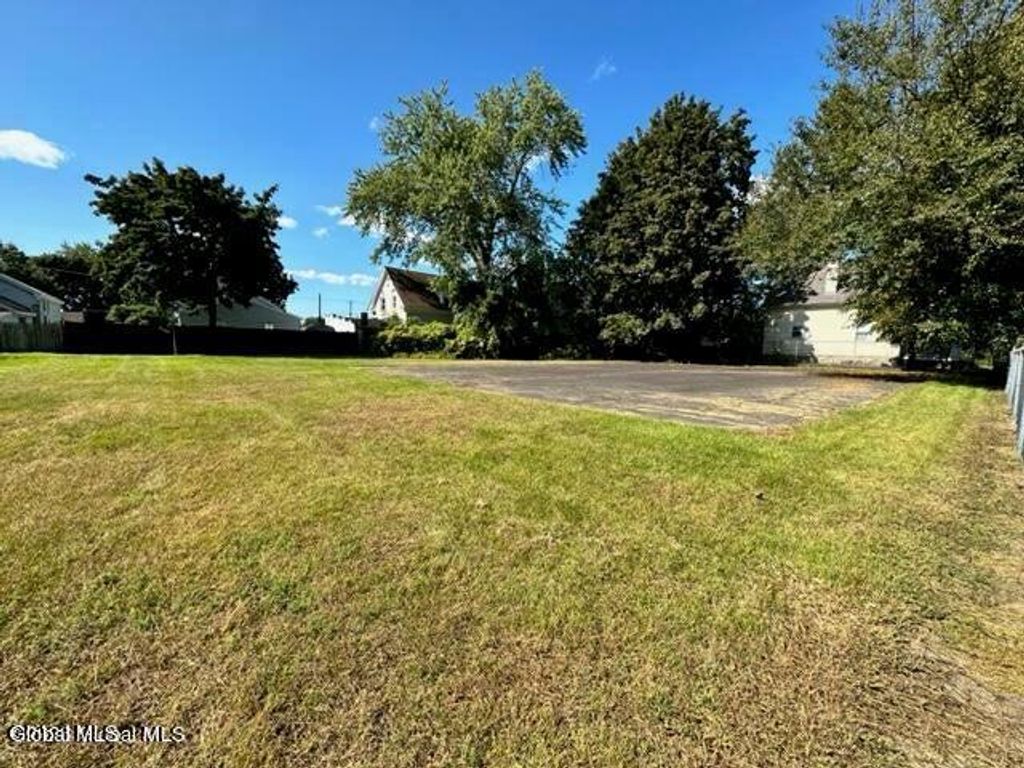 25-33 Baker Street, Hudson Falls, NY 12839