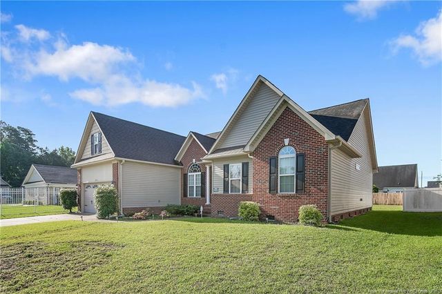 3811 Briargate Lane, Fayetteville, NC 28314