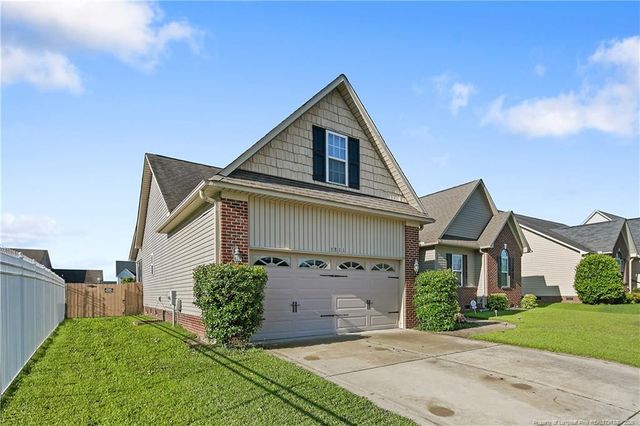 3811 Briargate Lane, Fayetteville, NC 28314
