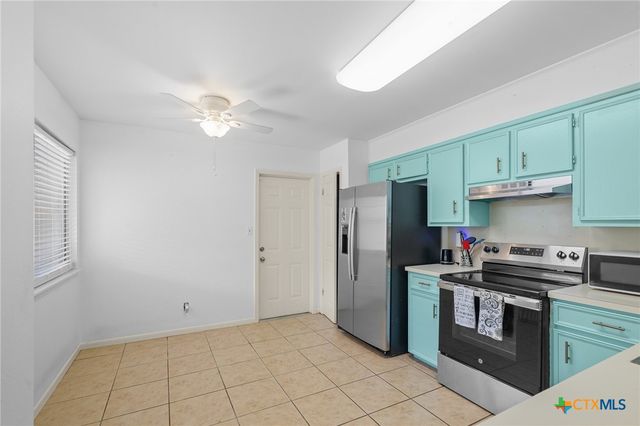 306 Waterford Drive, Victoria, TX 77901