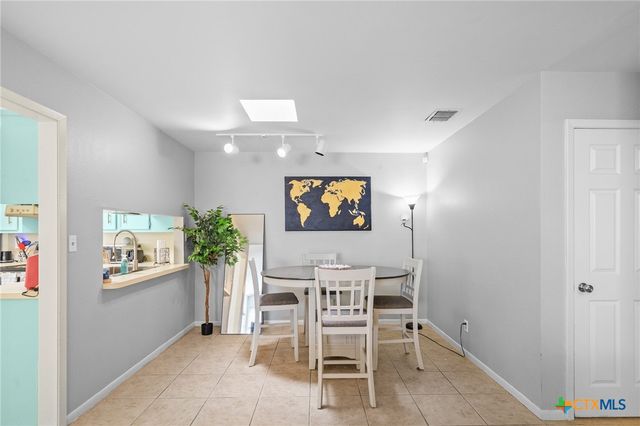 306 Waterford Drive, Victoria, TX 77901