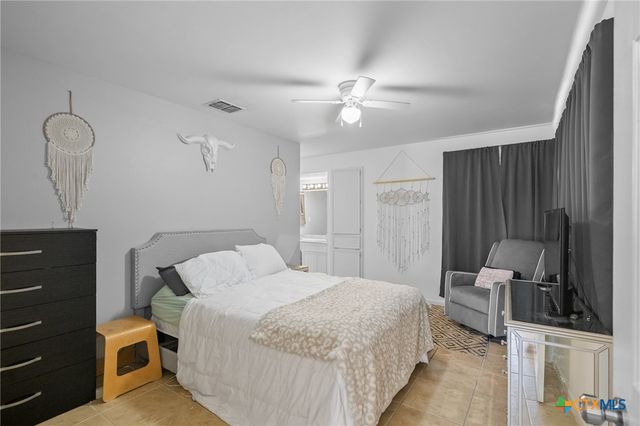 306 Waterford Drive, Victoria, TX 77901