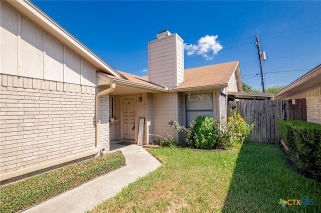 306 Waterford Drive, Victoria, TX 77901