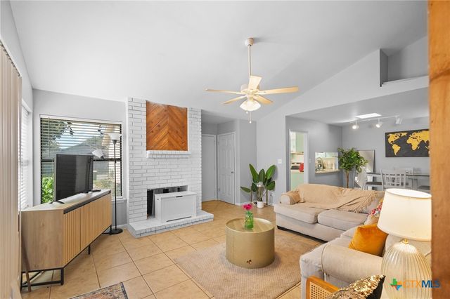 306 Waterford Drive, Victoria, TX 77901