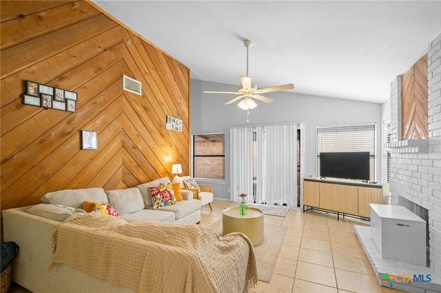 306 Waterford Drive, Victoria, TX 77901