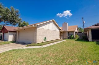 306 Waterford Drive, Victoria, TX 77901