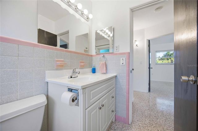 2244 SUNNYSIDE PLACE, Sarasota, FL 34239